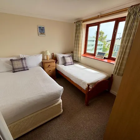 Seaview Holiday Park Penzance Room photo
